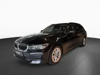 Gebraucht BMW 320 Advantage 184 PS (135 kW) 2021 Saphirschwarz (schwarz) Kombi