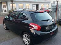 gebraucht Peugeot 208 1.2 TÜV & Inspektion neu Kleinwagen