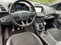 Gebraucht Ford Kuga ST-Line 150 PS (110 kW) 2017 Schwarz SUV