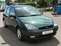 Second-hand Ford Focus 101 CP (74 kW) 2004 Verde Berlinǎ