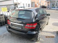 Gebraucht Mercedes B180 109 PS (80 kW) 2011 Schwarz Van / Kleinbus
