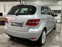 Gebraucht Mercedes B160 95 PS (69 kW) 2011 Silber Kleinwagen