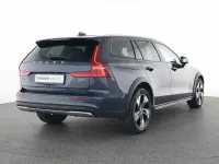 Gebraucht Volvo V60 CC 145 PS (106 kW) 2023 Kombi