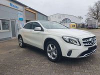 gebraucht Mercedes GLA180 AMG LED Panorama Navi AHK Alu 19 Key