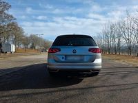 Gebraucht VW Passat 150 PS (110 kW) 2021 Silber Kombi