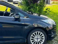 Gebraucht Ford Fiesta Titanium 101 PS (74 kW) 2013 Schwarz Kleinwagen