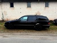 Gebraucht Mercedes E430 279 PS (205 kW) 2001 Schwarz Limousine