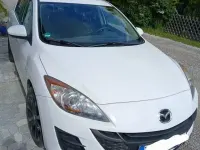 Używany Mazda 3 Exclusive-Line 151 KM (111 kW) 2010 Biały Sedan/Limuzyna