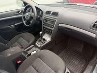 Gebraucht Skoda Octavia Elegance 160 PS (117 kW) 2009 Arcticgr}n metallic Kombi