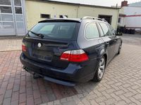 Gebraucht BMW 525 177 PS (130 kW) 2005 Blau Kombi