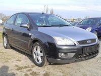 Gebraucht Ford Focus Sport 116 PS (85 kW) 2005 Royalgrau met. Kleinwagen