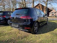 Gebraucht VW Golf VII Highline 150 PS (110 kW) 2019 Deep black perleffekt Kleinwagen