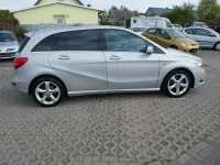 Gebraucht Mercedes B180 122 PS (89 kW) 2012 Silber Kleinwagen