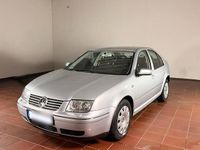 Gebraucht VW Bora 102 PS (75 kW) 2002 Silber Limousine