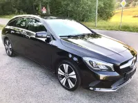 Gebraucht Mercedes CLA200 Shooting Brake 136 PS (100 kW) 2018 Kosmoschwarz perlmut Kombi