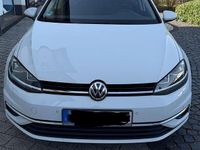 Gebraucht VW Golf VII Comfortline 116 PS (85 kW) 2019 Weiß Limousine