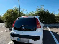 Gebraucht Peugeot 107 68 PS (50 kW) 2008 Weiß Kleinwagen