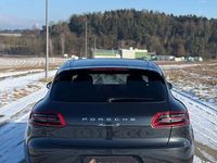 Gebraucht Porsche Macan S 258 PS (189 kW) 2017 Grau SUV