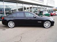 Gebraucht BMW 750 408 PS (300 kW) 2009 Saphirschwarz Limousine