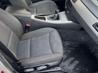Gebraucht BMW 320 163 PS (119 kW) 2006 Silber Kombi