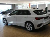 Gebraucht Audi A3 S-Line 150 PS (110 kW) 2023 Weiß Limousine
