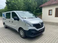 Gebraucht Renault Trafic 145 PS (106 kW) 2018 Silber Van / Kleinbus