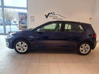 Gebraucht VW e-Golf 100 kW (136 PS) 2018 Blau Kleinwagen