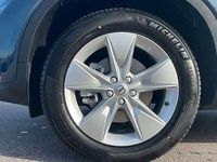 Neu Volvo XC40 Core 163 PS (119 kW) 2025 Blau SUV