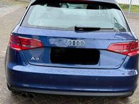Gebraucht Audi A3 Sportback Attraction 125 PS (91 kW) 2016 Kleinwagen