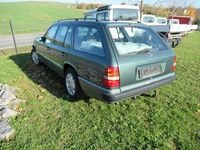 Gebraucht Mercedes 220 150 PS (110 kW) 1993 Grün Limousine