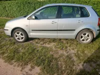 Używany VW Polo 65 KM (47 kW) 2004 Srebrny Hatchback
