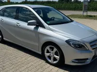 Gebraucht Mercedes B200 Sport 156 PS (114 kW) 2014 Silber Kleinwagen