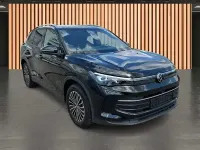 Gebraucht VW Tiguan Goal 150 PS (110 kW) 2025 Schwarz grenadilschwarz (metallic) SUV