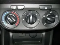 Gebraucht Opel Corsa Edition 69 PS (50 kW) 2015 Schwarz Kleinwagen