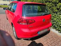 Gebraucht VW Golf VII 110 PS (80 kW) 2015 Rot Limousine