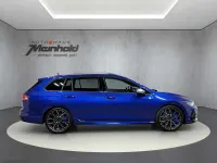 Gebraucht VW Golf VIII R 333 PS (244 kW) 2025 Blau Kombi