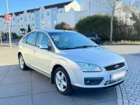 Second-hand Ford Focus Ghia 101 CP (74 kW) 2006 Argintiu Hatchback