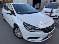 Gebraucht Opel Astra Selection 90 PS (66 kW) 2018 Weiß Kleinwagen