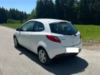 Gebraucht Mazda 2 Inclusive 75 PS (55 kW) 2008 Weiß Kleinwagen