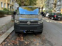 Gebraucht VW T6 102 PS (75 kW) 2018 Grau Van