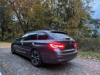 Gebraucht BMW 320 Sport Line 190 PS (139 kW) 2018 Grau Kombi