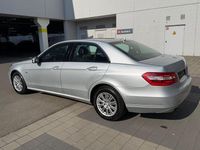 Gebraucht Mercedes E250 204 PS (150 kW) 2010 Silber Limousine