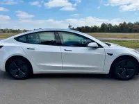 Käytetty Tesla Model 3 324 kW (441 HP) 2021 Valkoinen Sedan