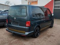 Gebraucht VW T5 131 PS (96 kW) 2008 Grau Van