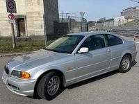 Gebraucht BMW 320 Basis 170 PS (125 kW) 2001 Silber Coupé