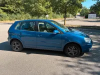 Gebraucht VW Polo 75 PS (55 kW) 2006 Blau Kleinwagen