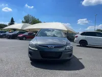 Gebraucht Hyundai i30 109 PS (80 kW) 2010 Grau Kombi