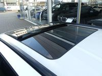 Gebraucht BMW 330e Performance 292 PS (214 kW) 2024 Weiß Limousine