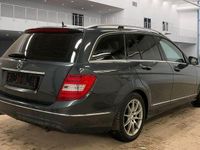 Gebraucht Mercedes C250 204 PS (150 kW) 2013 Grau Kombi