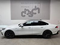 Gebraucht BMW 520 M Sport 197 PS (144 kW) 2025 Alpinweiss iii Limousine